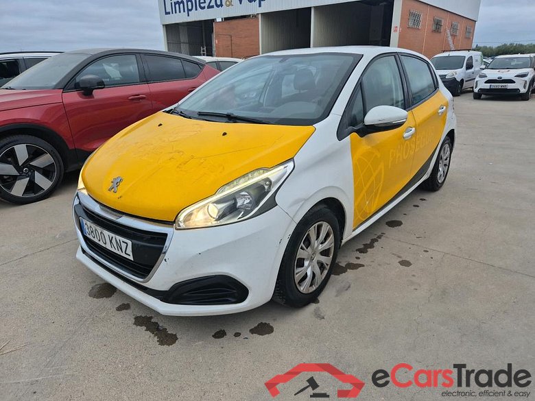 PEUGEOT 208 / 2015 / 5P / berlina con portón 5P ACTIVE BlueHDi 73kW (100CV)