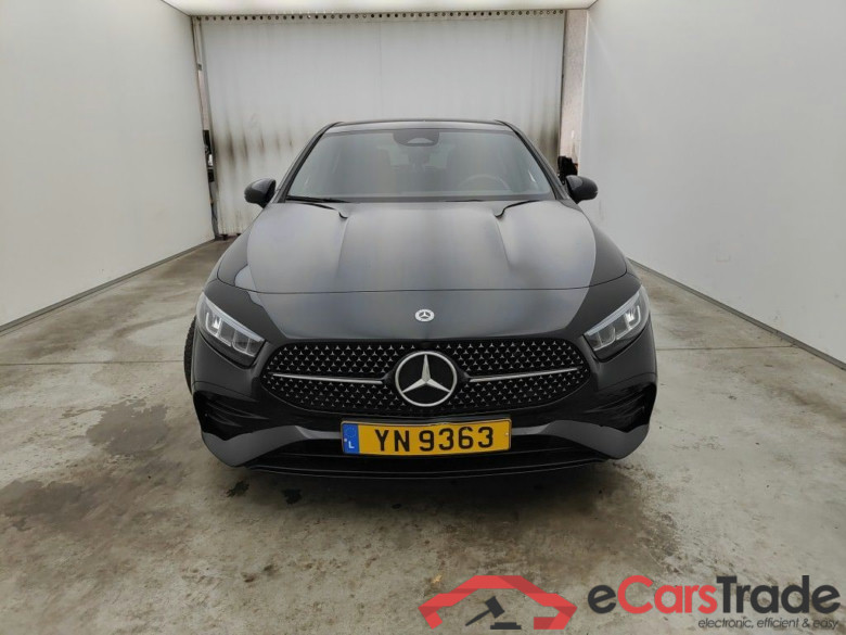 MERCEDES CLASSE A DIESEL (W177) A 200 d 150hp AMG Line 5d