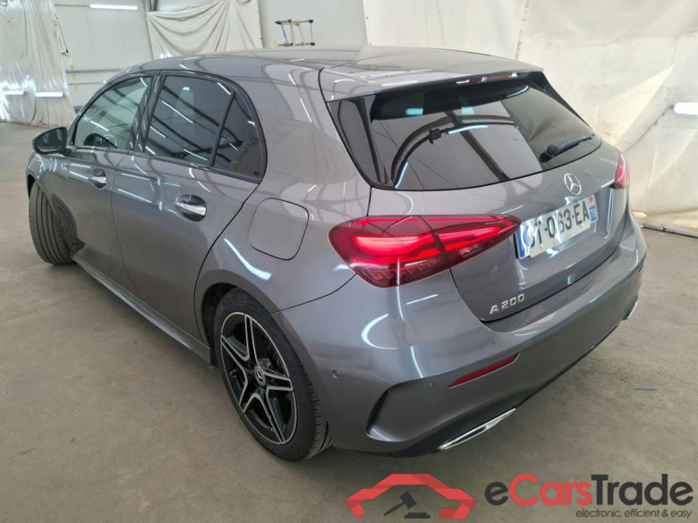 MERCEDES-BENZ Classe A Compact / 2022 / 5P / Berline A 200 AMG Line 7G-DCT #2