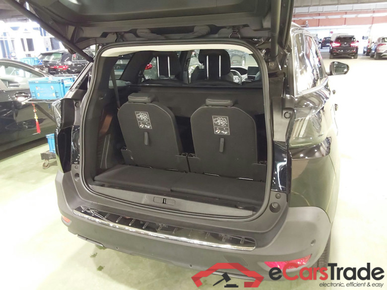 PEUGEOT 5008 1.5 BLUEHDI 130 AUTO ALLURE PACK #3