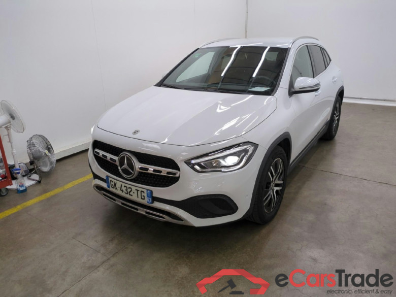 MERCEDES-BENZ GLA / 2020 / 5P / SUV 2.0 GLA 200 D BUSINESS LINE DCT #1