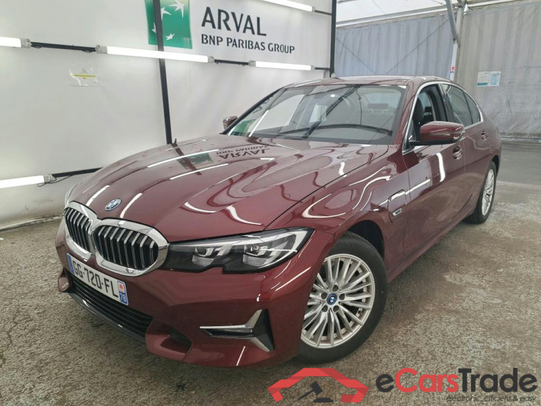 BMW Série 3 Berline / 2018 / 4P / Berline 320e 204ch Luxury BVA8 Hybride #1