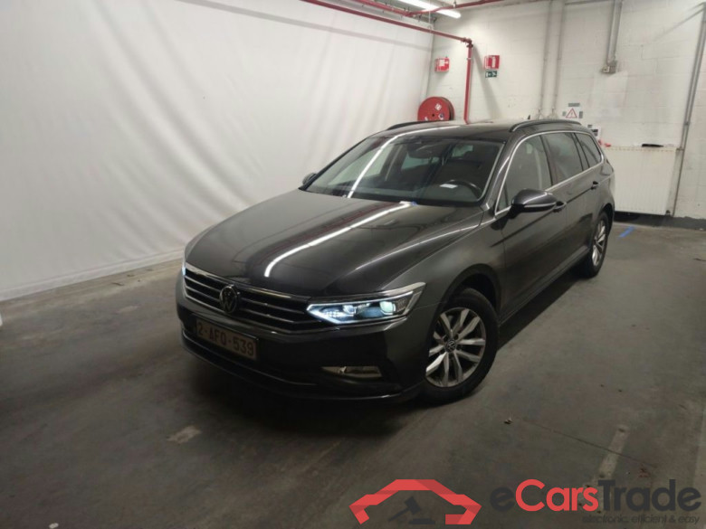 Volkswagen Passat Variant 1.6 TDI SCR DSG7 Style Business 5d #1