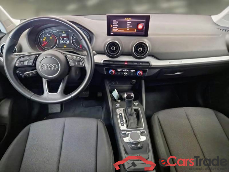 AUDI Q2 / 2020 / 5P / SUV 2.0 30 TDI ADMIRED S TRONIC #3