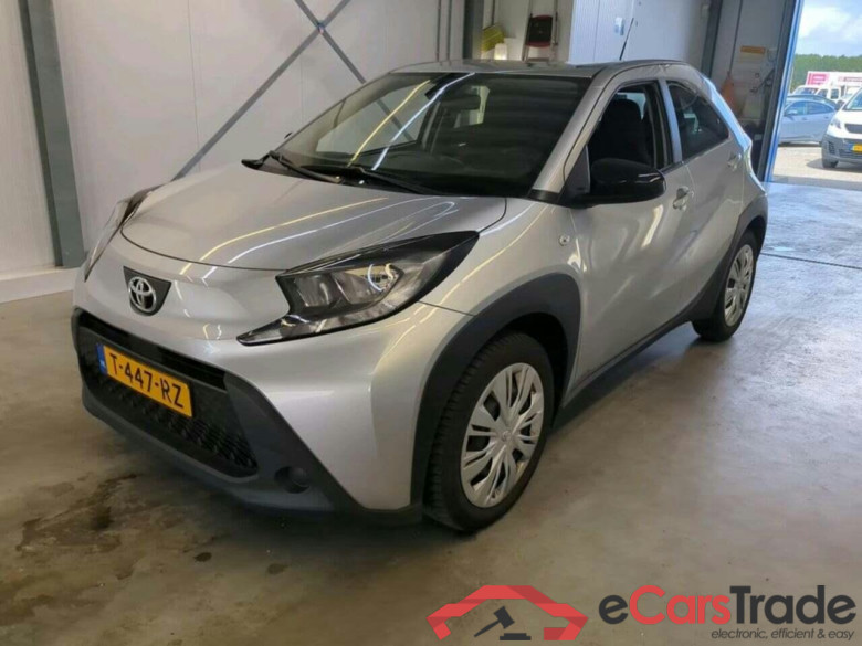 TOYOTA Aygo X 1.0 VVT-i MT Play #1