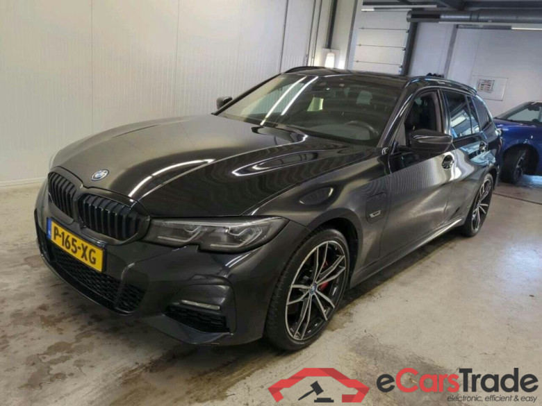 BMW 3-serie Touring 330e Bns Ed.P