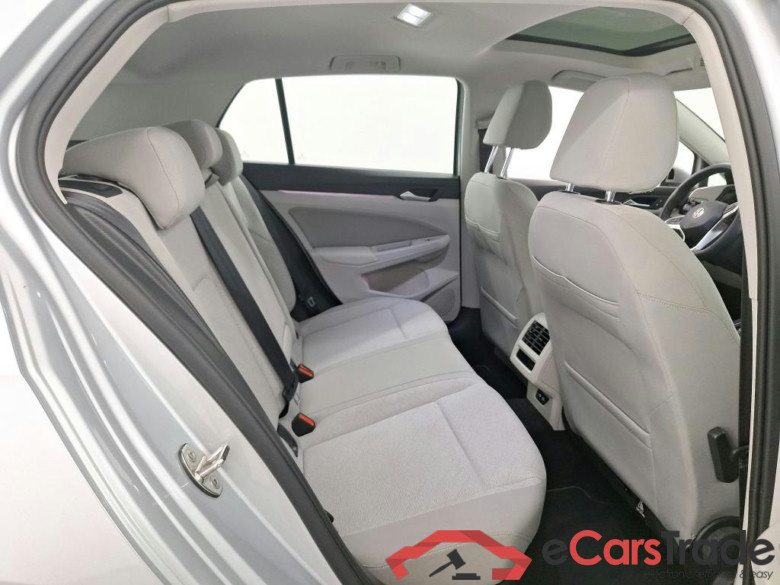 VOLKSWAGEN GOLF VIII 1.5 eTSI Life OPF DSG #6