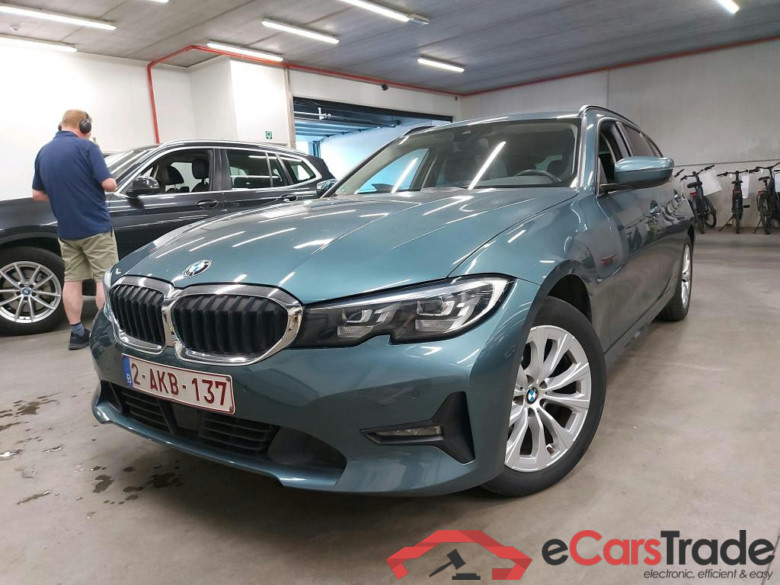 BMW - BMW 3 TOURING 318dA 136PK Advantage Pack Business & Active Cruise & Comfort Entry & PDC Front & Rear