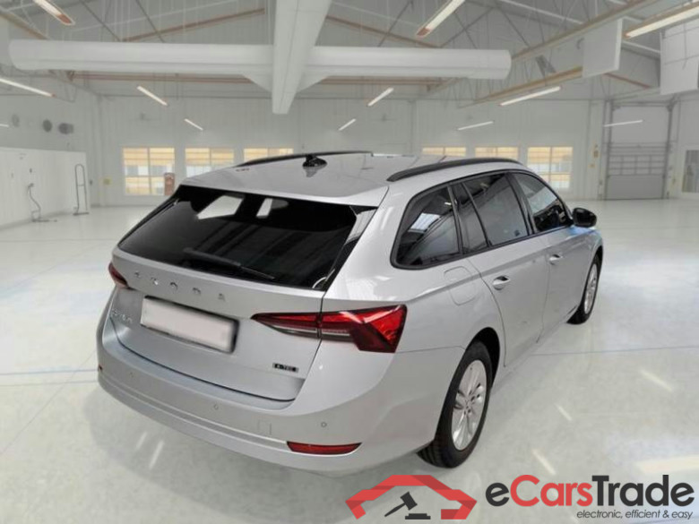 SKODA OCTAVIA WAGON / 2020 / 5P / STATION WAGON 1.5 E-TEC EXECUTIVE DSG #2