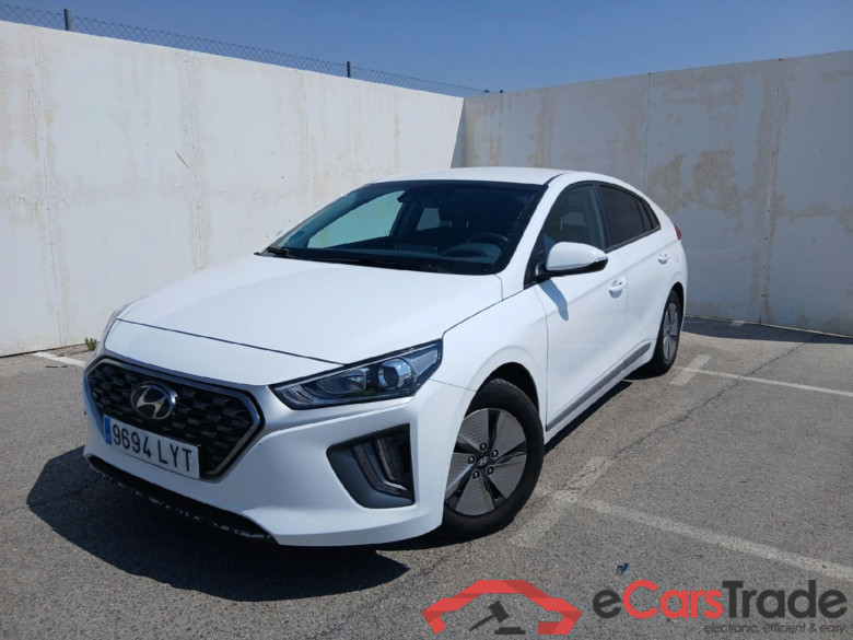 HYUNDAI IONIQ / 2019 / 5P / berlina con portón 1.6 GDI HEV Klass DCT