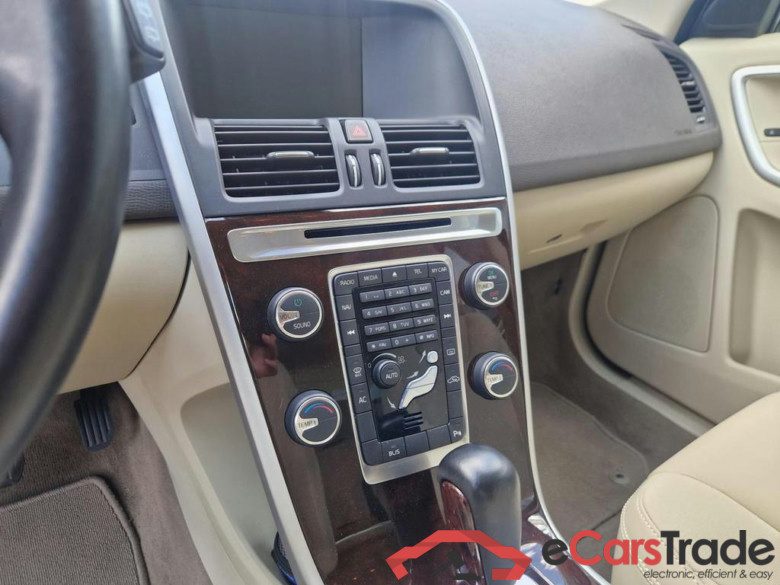 VOLVO XC60 Dsl XC60 2.0 D3 Momentum Geartronic #6