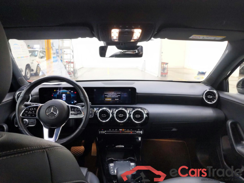 MERCEDES-BENZ Classe A Compact / 2018 / 5P / Berline A 200 d Business Line 8G-DCT #5