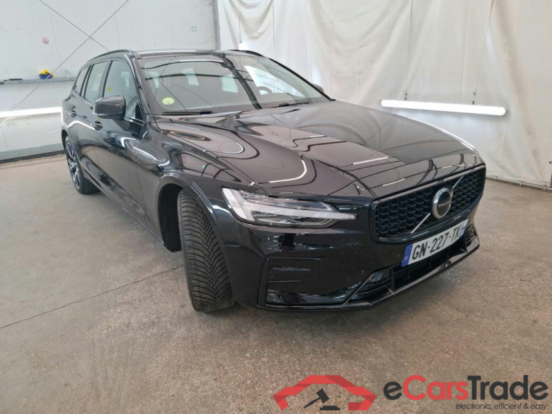 VOLVO V60 / 2018 / 5P / Break B4 197 Geartronic 8 Plus Dark #4