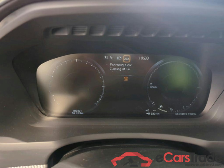 XC90 R Design Edition Recharge AWD 2.0 T8 Twin Engine 335KW AT8 7 Sitzer E6d #6