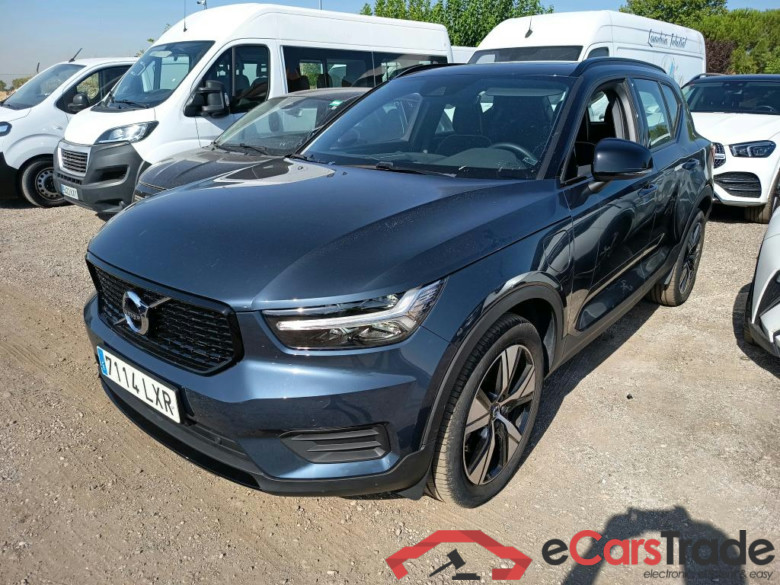 VOLVO XC40 / 2017 / 5P / todoterreno 1.5 T5 Twin Recharge R-Design Auto