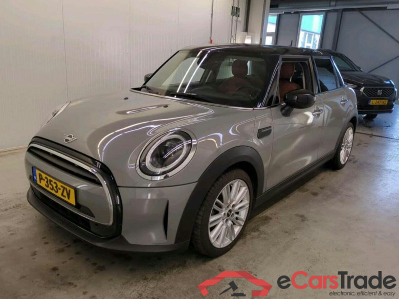 Mini 5-deurs 1.5 Cooper Bns Ed. #1