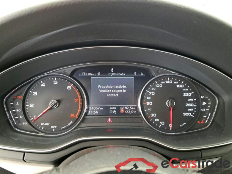 AUDI A4 Avant / 2019 / 5P / Break 35 TFSI 150 S tronic Business line OPERATION STOCK #6