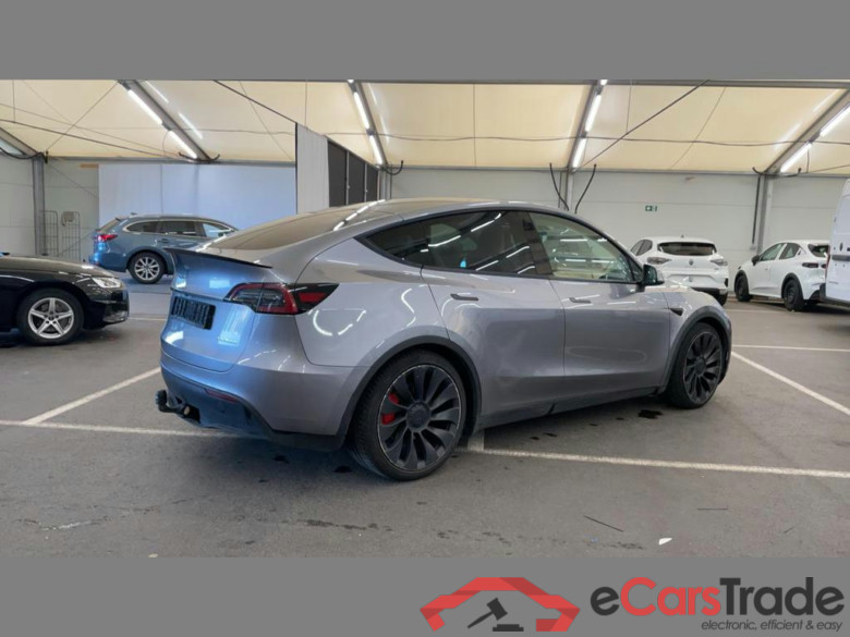 TESLA Model Y Dual Motor AWD #3