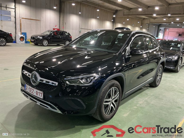 MERCEDES-BENZ GLA 1.3 GLA 250 E DCT BUSINESS SOLUTION
