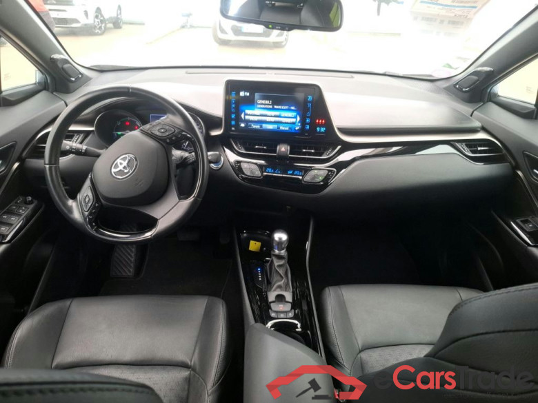 TOYOTA C-HR / 2016 / 5P / SUV 1.8 HYBRIDE 122 GRAPHIC #5