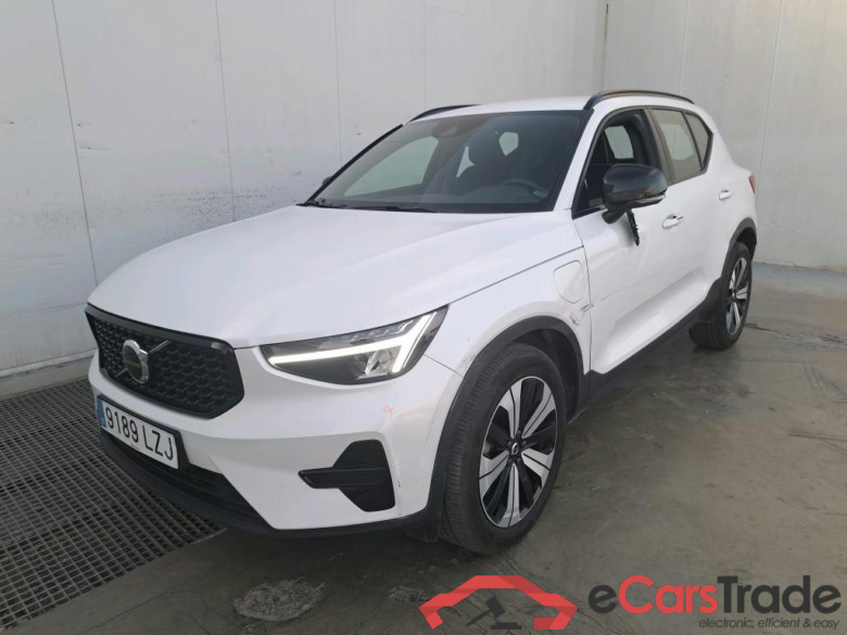 VOLVO XC40 / 2021 / 5P / todoterreno 1.5 T5 Recharge PHEV Plus Dark Auto