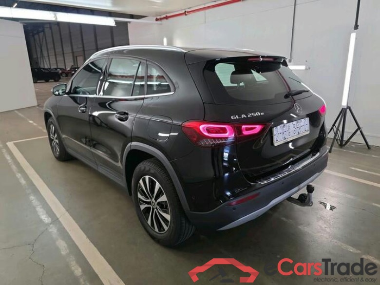 Mercedes GLA GLA GLA 250e Business Solution (PHEV) 160kW/218pk  5D/P Auto-7 #3