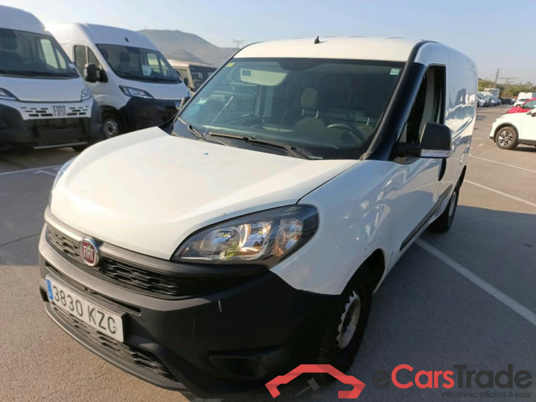 FIAT Doblò Cargo/2015/3P/furgón derivado de turismo Cargo Base 1.3 Multijet 70kW (95CV)