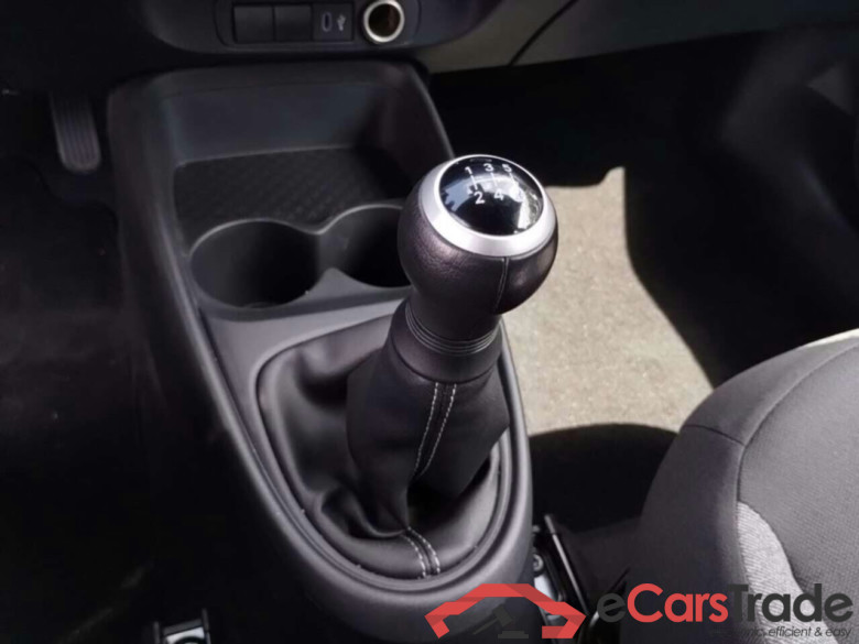TOYOTA Aygo X 1.0 VVT-i MT Play #5