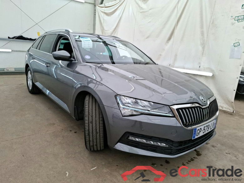 SKODA Superb Combi / 2019 / 5P / Break 1.5 TSI ACT 150 DSG7 Business #4