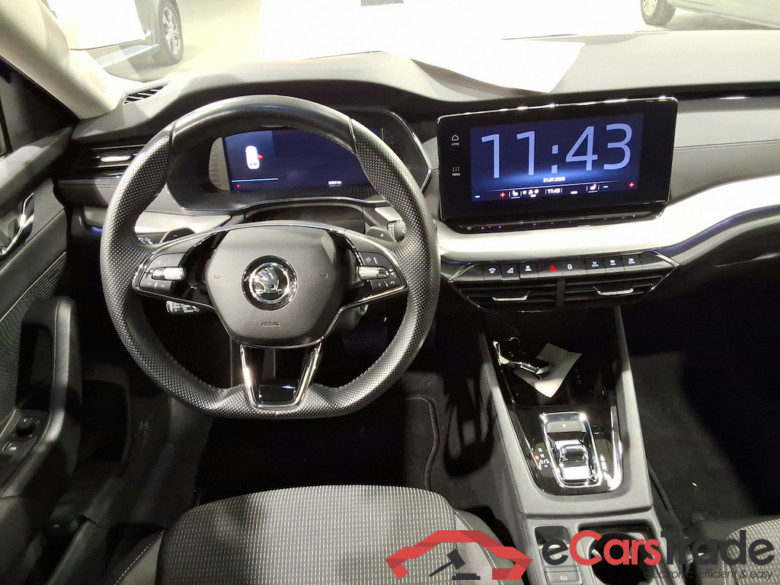 SKODA OCTAVIA COMBI 1.0 TSI MHEV 81KW DSG CLEVER #6