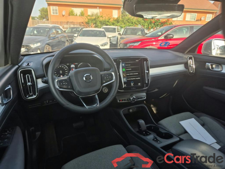 VOLVO XC40 / 2021 / 5P / todoterreno 1.5 T4 Recharge PHEV Core Auto #3