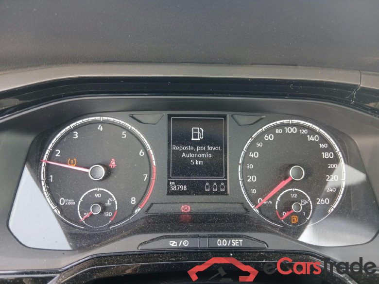 VOLKSWAGEN Polo / 2017 / 5P / berlina con portón Advanced 1.0 TSI 70kW (95CV) (CX) #4