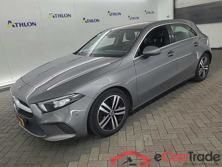 MERCEDES-BENZ A-klasse A 180 7G-DCT Business Solution Luxury 5D 100kW