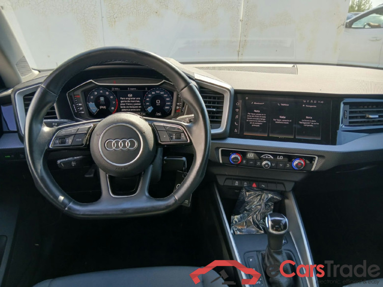 AUDI A1 / 2018 / 5P / berlina con portón Sportback Adrenalin 30 TFSI 81kW S tron(SP) #3
