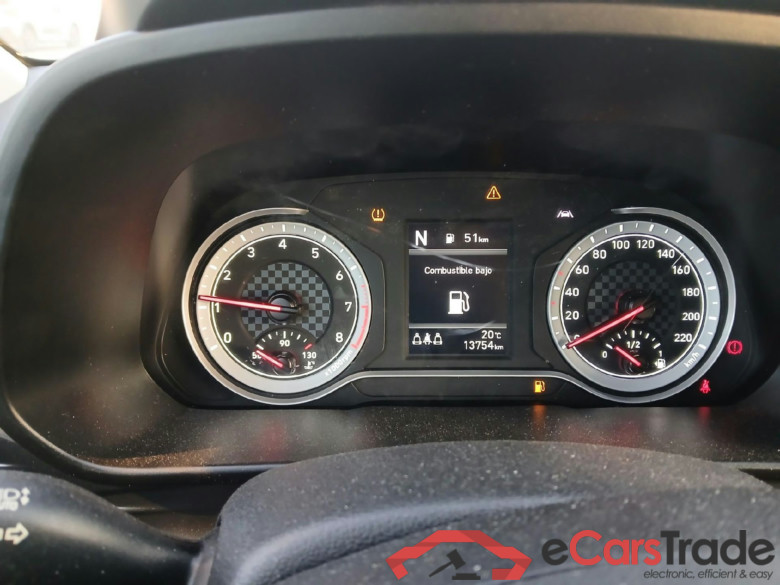 HYUNDAI i20 / 2020 / 5P / berlina con portón 1.0 TGDI 74kW (100CV) 48V Essence #4