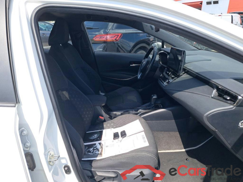TOYOTA Corolla / 2019 / 5P / familiar 140H Active Plus Touring Sport #6