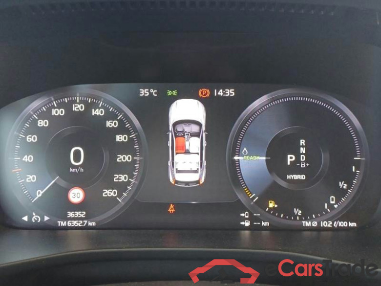 VOLVO XC40 / 2021 / 5P / SUV T5 RECHARGE PLUG-IN AUTO PLUS DARK #4