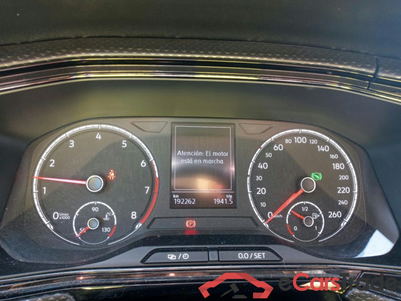 VOLKSWAGEN T-Cross / 2018 / 5P / todoterreno Advance 1.0 TSI 85kW (115CV) DSG (AC) #4