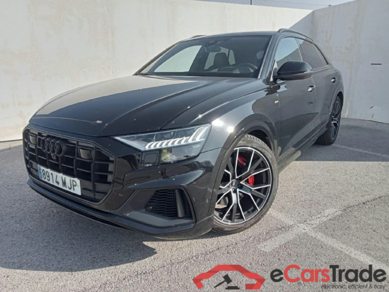AUDI Q8 / 2018 / 5P / todoterreno 55 TFSIe 280kW Black Line Pl quattro tip #1