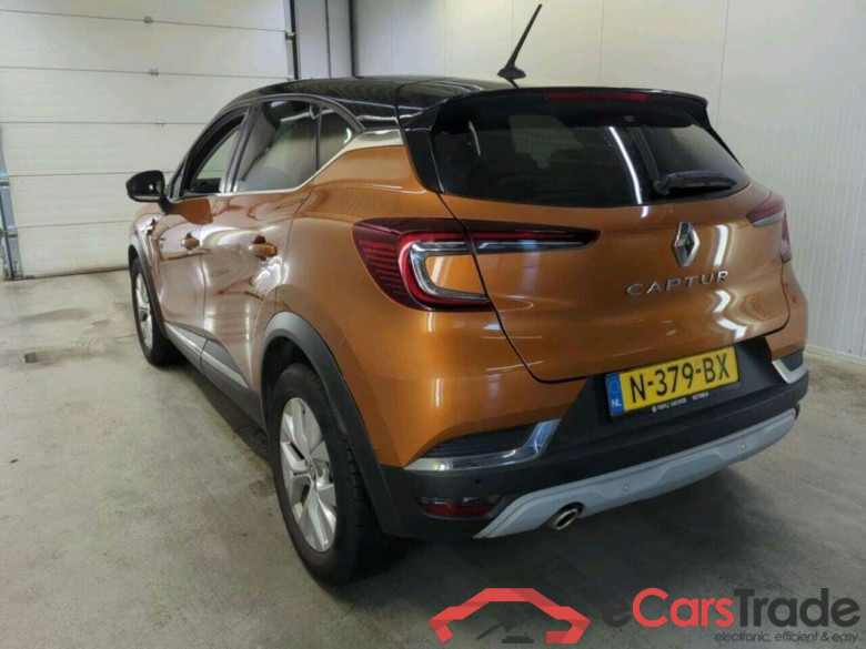 RENAULT Captur 1.3 TCe Intens #6