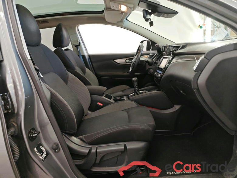 Nissan Qashqai 1.2 DIG-T 115 N-CONNECTA 5d + Pano, Design Pack #3