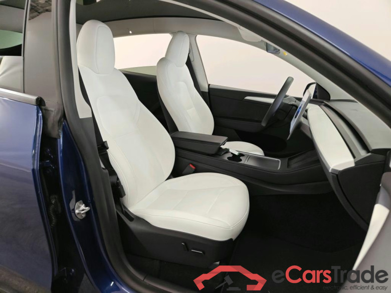 Tesla Model Y Long Range Dual Motor AWD 5d #3