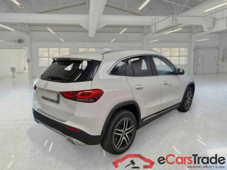 MERCEDES-BENZ GLA / 2020 / 5P / CROSSOVER GLA 200 D AUTOMATIC SPORT PLUS #2