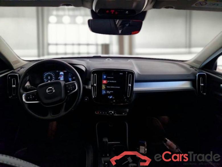 VOLVO XC40 / 2017 / 5P / SUV T3 GEATRONIC BUSINESS PLUS #3