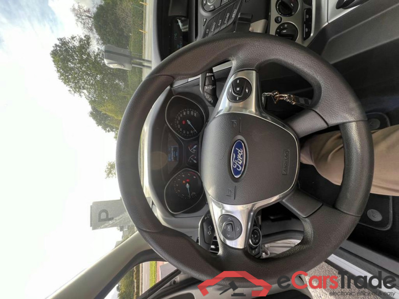 FORD Focus 1.6i Ti-VCT Trend Powershift #5