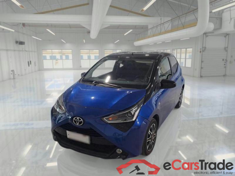 TOYOTA AYGO CONNECT / 2018 / 5P / BERLINA 1.0 VVT-I X-CLUSIV MMT
