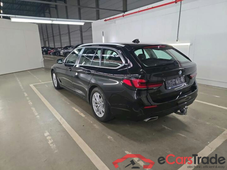 BMW 5 Reeks Touring 5 Reeks Touring 518d Aut. (100 kW) (Mild Hybrid) 100kW/136pk  5D/P Auto-8 #3