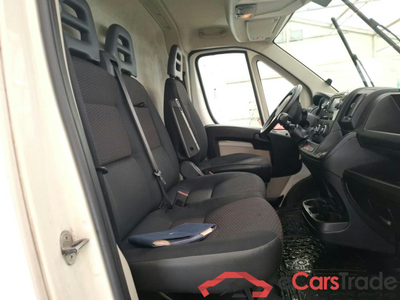 PEUGEOT Boxer / 2014 / 4P / Fourgon tôlé BLUEHDI 110 PREMIUM 335 L2H2 #6