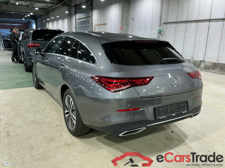 MERCEDES-BENZ CLA SHOOTING BRAKE 1.3 CLA 250 E BUSINESS SOLUTION DCT #3
