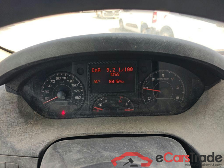 PEUGEOT Boxer / 2014 / 4P / furgón 335 L2 H2 BHDI 103kW (140CV) S&S 6 V. M (CX) #4